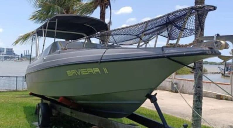 Lancha DM 23 pés vendo\troco