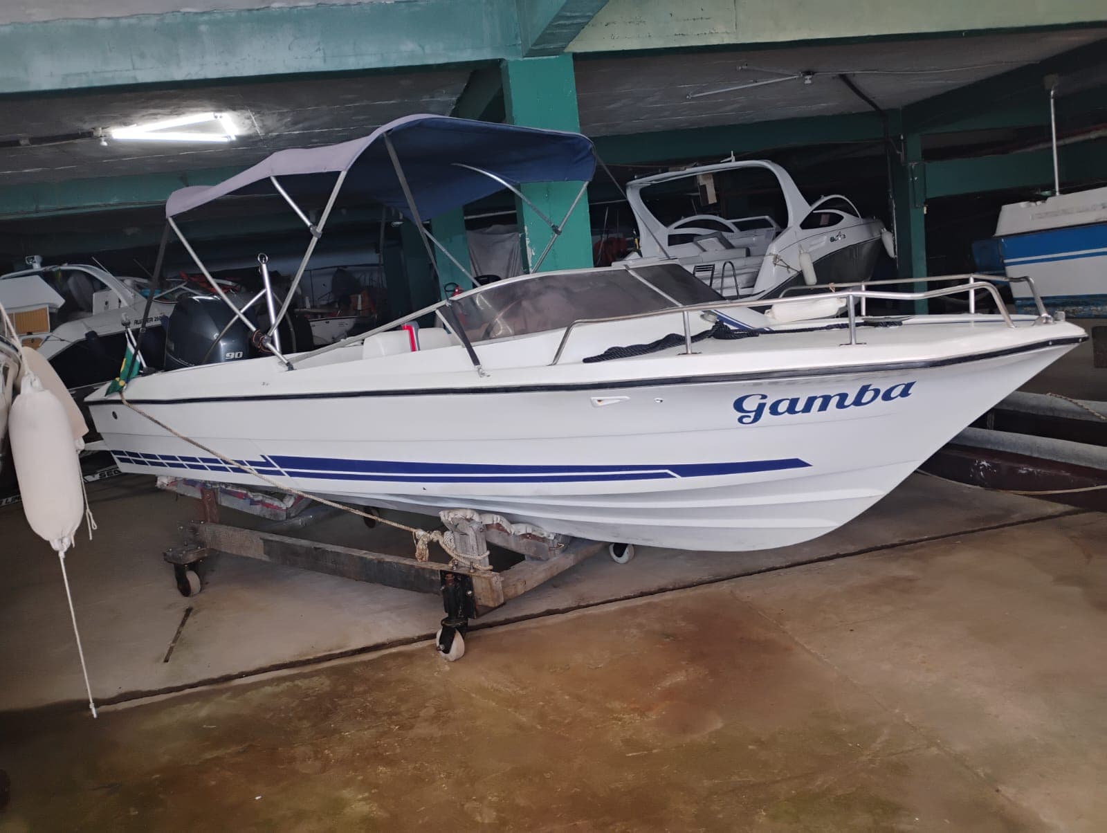 Carbrasmar 18 pes motor yamaha 90 hp