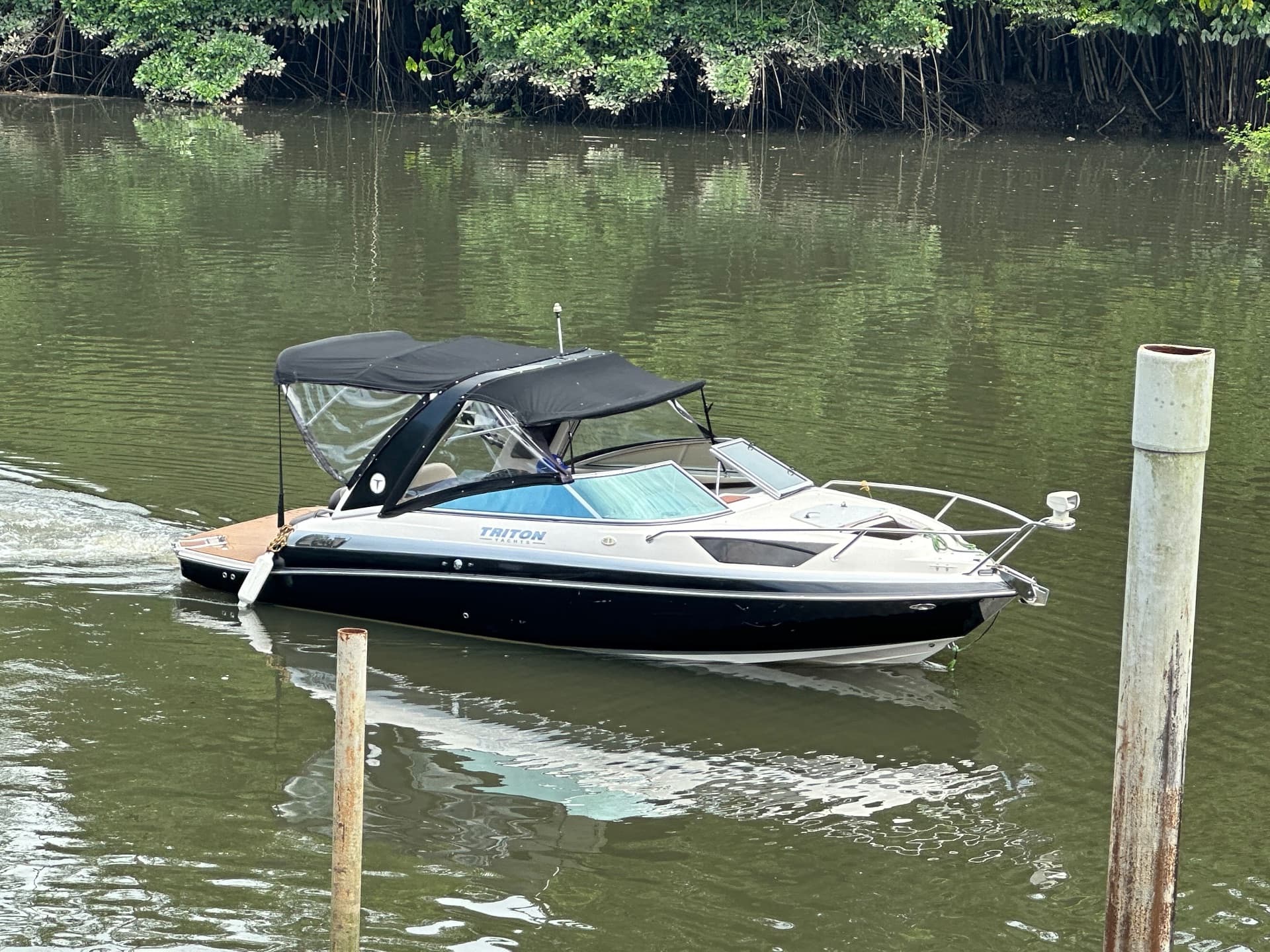 TRITON 24 PÉS 2015
